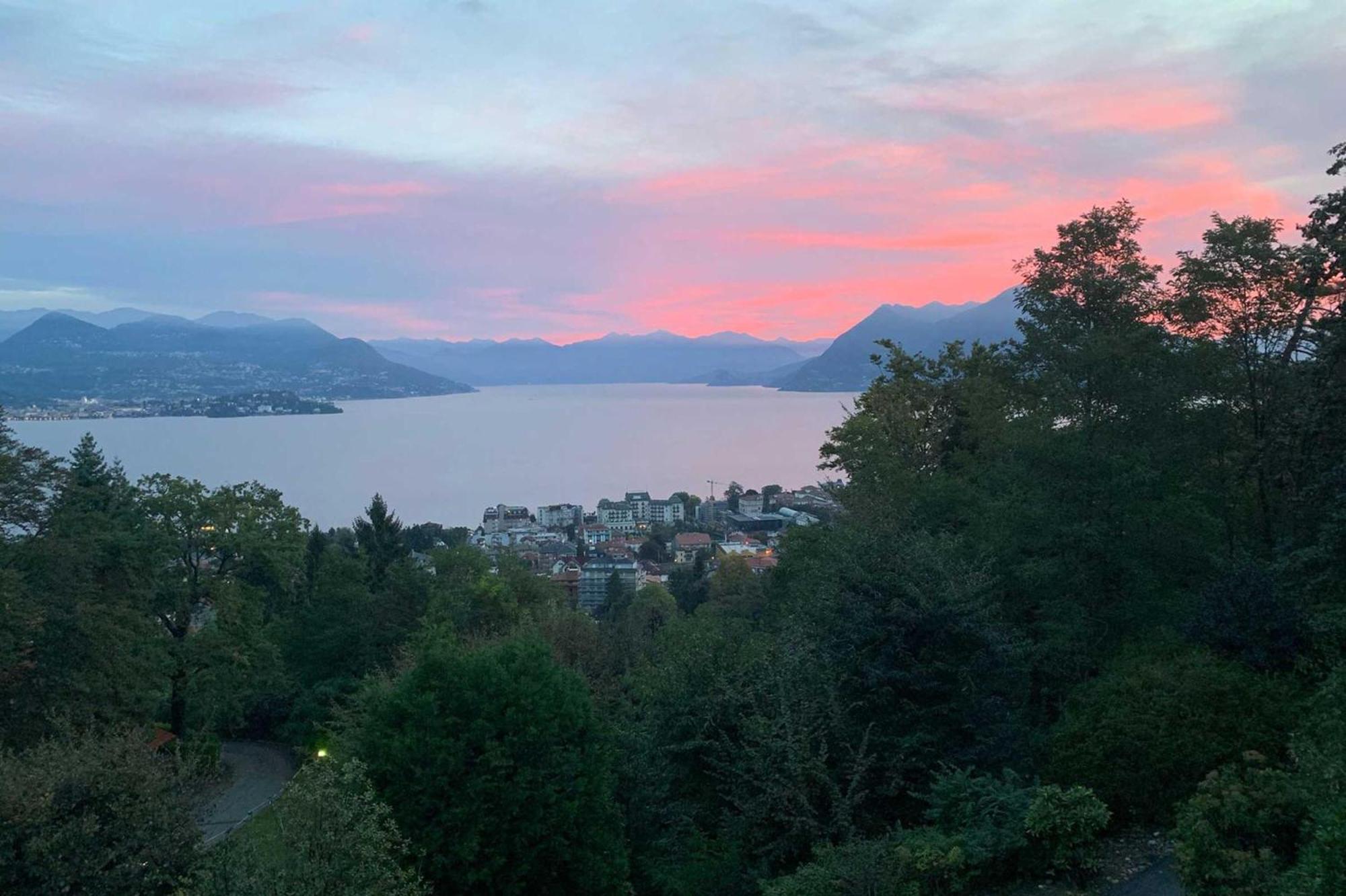 Apartmán La Bellavista Penthouse Stresa Exteriér fotografie